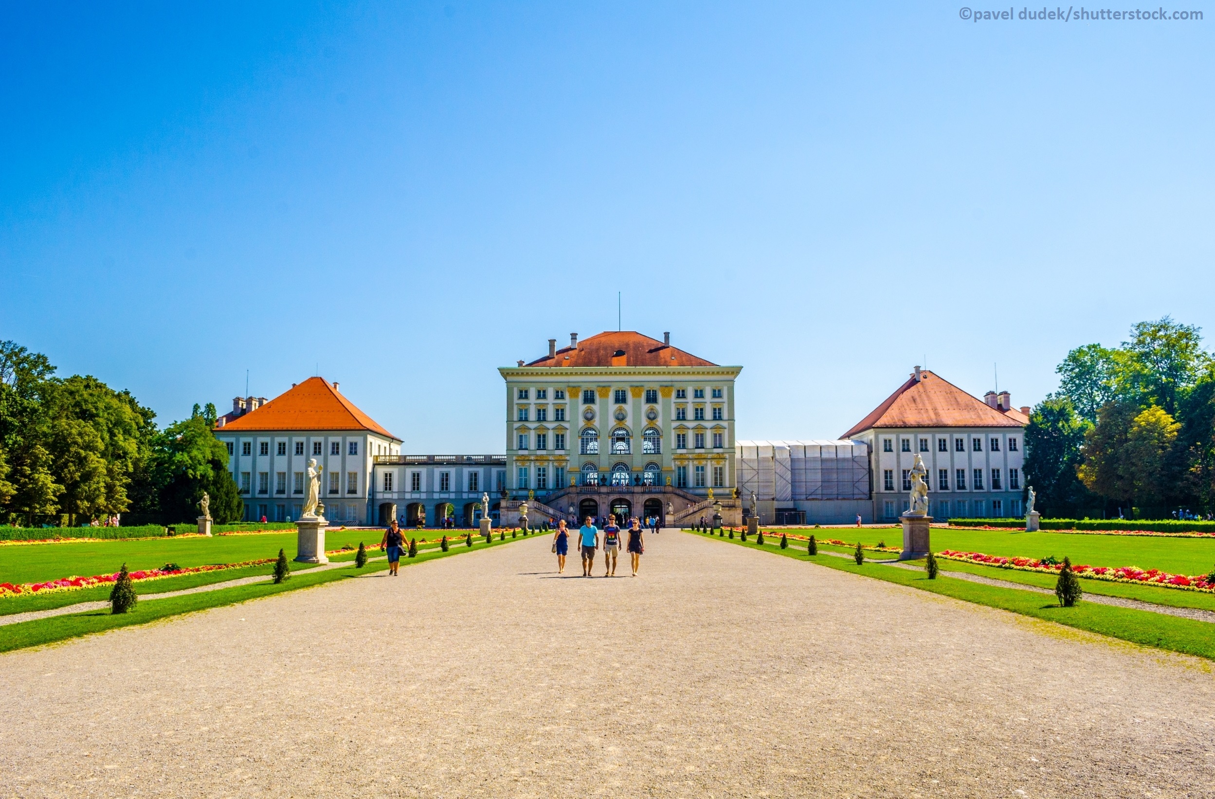 Schloss Nymphenburg vom Schlosspark aus gesehen